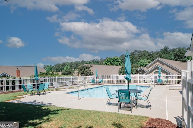 2191 Rockbridge Rd Unit 103, Stone Mountain, GA 30087 - community pool featuring a patio