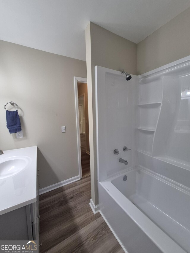 116 Cherokee Rdg, Athens, GA 30606 - full bath with wood finished floors,  shower combination, and vanity