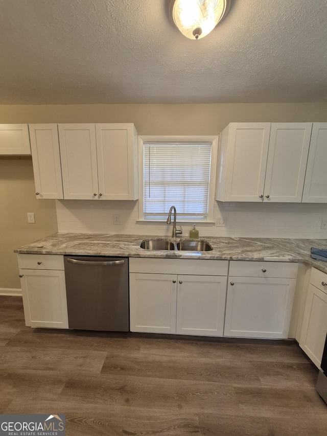 116 Cherokee Rdg, Athens, GA 30606 - kitchen with dishwasher, white cabinetry, dark wood-style flooring, and a textured ceiling