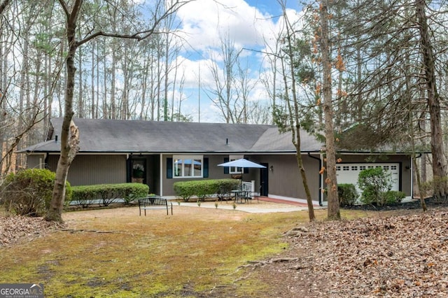 2796 County Line Rd NW, Acworth, GA 30101 - view of front facade featuring a front lawn
