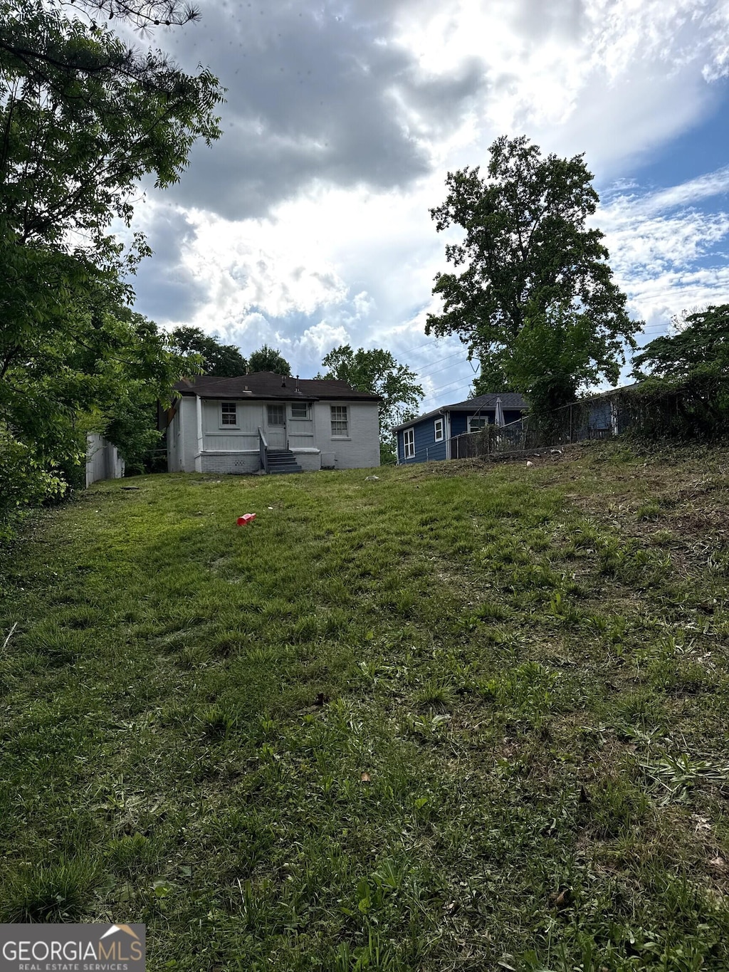 303 Anderson Ave NW, Atlanta, GA 30314 - view of green lawn