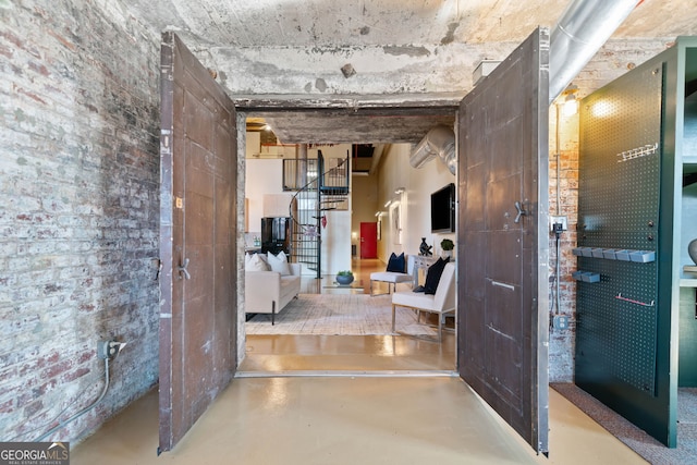 170 Boulevard E414, Atlanta, GA 30312 - hall featuring finished concrete flooring