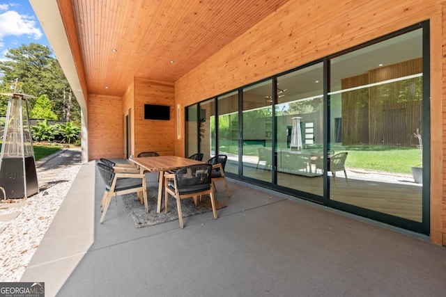5370 Greenleaf Dr SW, Mableton, GA 30126 - view of patio featuring outdoor dining area
