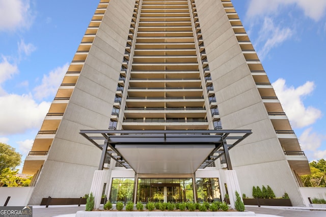 2660 Peachtree Rd Unit 6A, Atlanta, GA 30305 - view of building exterior