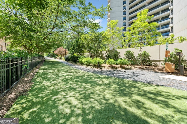 2660 Peachtree Rd Unit 6A, Atlanta, GA 30305 - view of yard