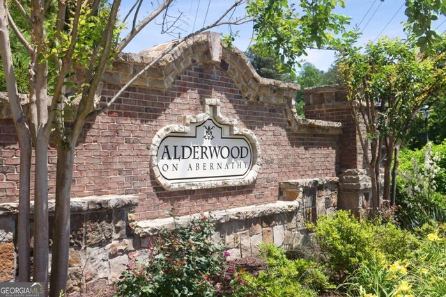 345 Alderwood Ln, Sandy Springs, GA 30328 - view of community / neighborhood sign