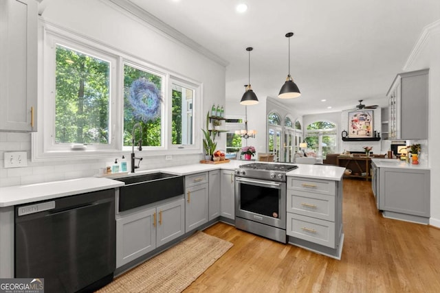 2936 Summitop Rd NE, Marietta, GA 30066 - kitchen with dishwasher, high end stove, gray cabinets, a sink, and a peninsula