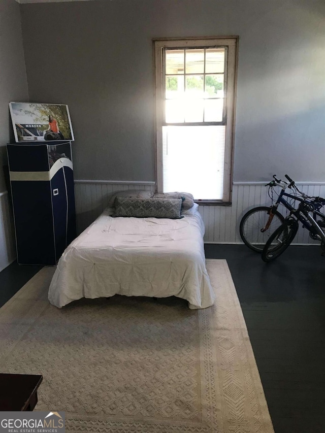 1432 Calhoun St, Macon, GA 31201 - bedroom with wainscoting