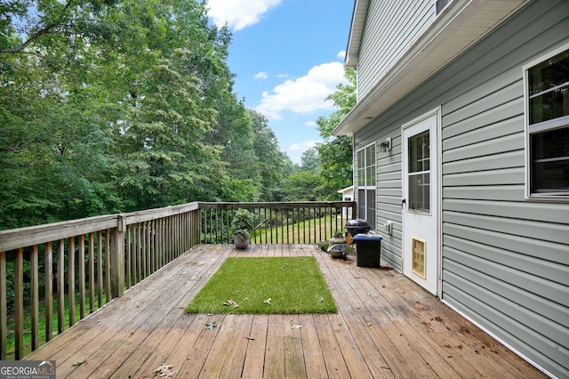 4000 Mcpherson Dr, Acworth, GA 30101 - view of wooden terrace