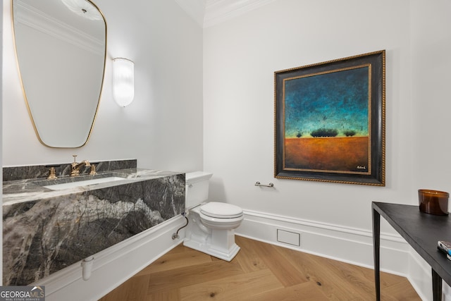 4560 Harris Trl, Atlanta, GA 30327 - bathroom featuring ornamental molding, vanity, and toilet