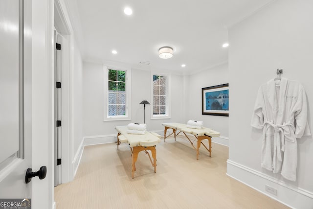 4560 Harris Trl, Atlanta, GA 30327 - living area featuring baseboards, light wood-style floors, recessed lighting, and ornamental molding