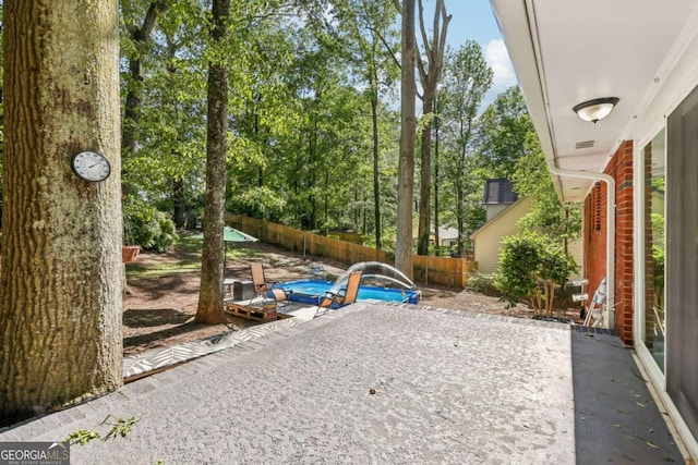5222 Skyline Dr, Stone Mountain, GA 30083 - view of patio / terrace