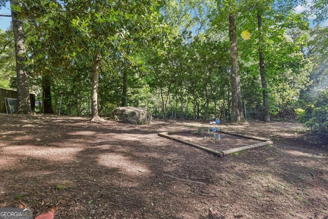 5222 Skyline Dr, Stone Mountain, GA 30083 - view of yard