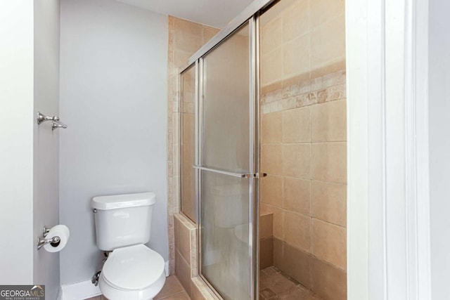 7 Villa Ct SE, Smyrna, GA 30080 - full bathroom featuring a stall shower and toilet