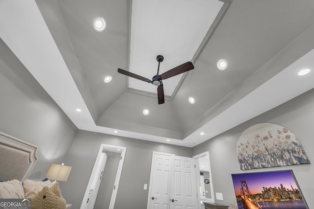 1035 Mcfarlin Bridge Rd, Carnesville, GA 30521 - detailed view of recessed lighting, ceiling fan, and a tray ceiling