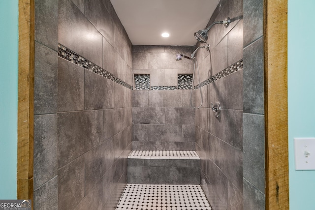 894 Lake Circle Rd, Buchanan, GA 30113 - bathroom with tiled shower