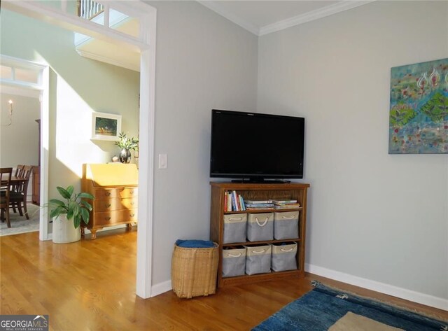 21 Devin Ln, Euharlee, GA 30145 - living room with crown molding and wood finished floors
