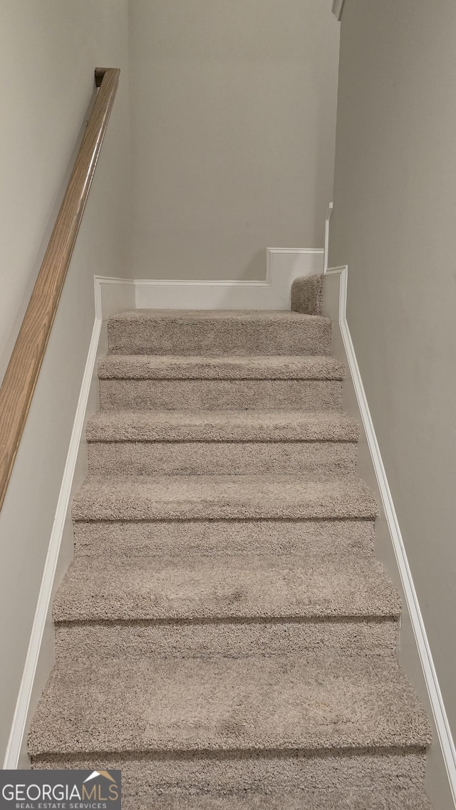 2321 Margaux Ct, Monroe, GA 30656 - view of stairway