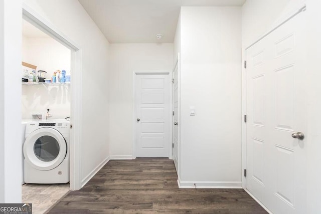 115 Taylor Woods Ct, Bonaire, GA 31005 - laundry area with washer / dryer, wood finished floors, and baseboards