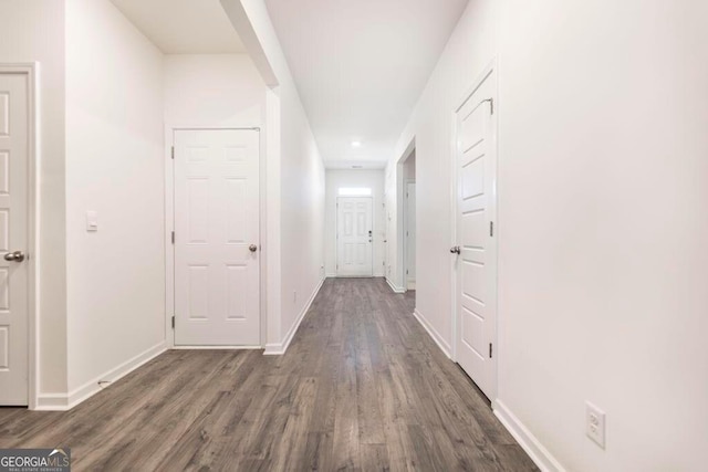115 Taylor Woods Ct, Bonaire, GA 31005 - hallway featuring wood finished floors, baseboards, and recessed lighting