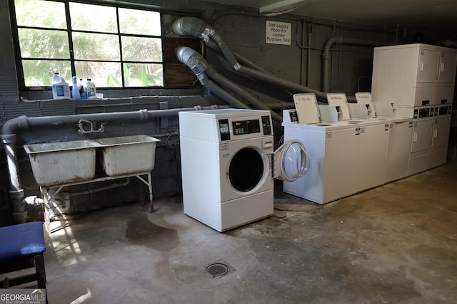 1381 NE Normandy Dr NE Unit 4, Atlanta, GA 30306 - shared laundry room with independent washer and dryer and estacked washer and dryer