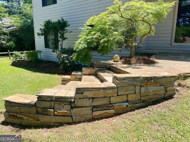 1028 Gate Post Ln, Lawrenceville, GA 30044 - view of grassy yard