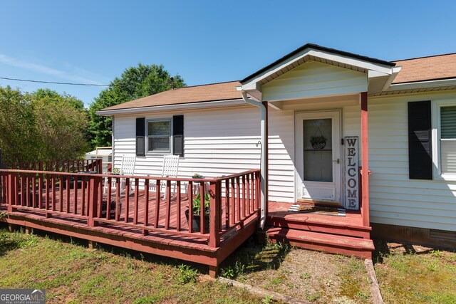 35 Good Hope Rd, Colbert, GA 30628 - view of front facade with roof with shingles