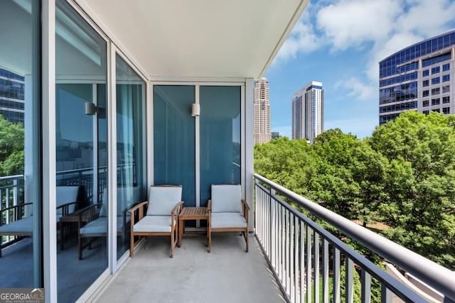 3338 Peachtree Rd NE Unit 508, Atlanta, GA 30326 - balcony with a city view