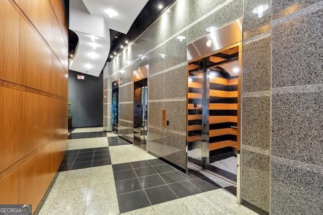 3338 Peachtree Rd NE Unit 508, Atlanta, GA 30326 - lobby with tile walls