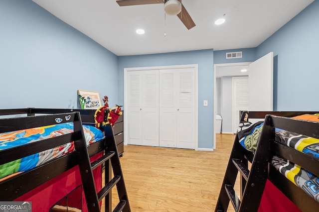 6851 Roswell Rd Unit E4, Sandy Springs, GA 30328 - bedroom featuring light wood finished floors, recessed lighting, a closet, and a ceiling fan