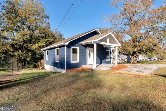 124 Stark St, Commerce, GA 30529 - bungalow featuring covered porch