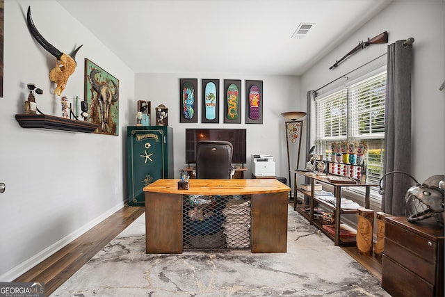 960 Pebblestone Ct, Alpharetta, GA 30009 - home office with wood finished floors and baseboards
