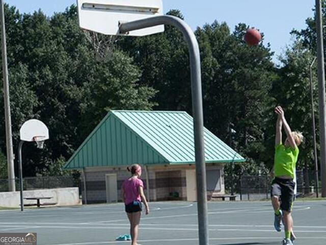 3642 S Bogan Rd, Buford, GA 30519 - view of basketball court