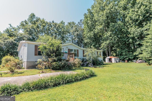 206 Briar Creek Way, Lizella, GA 31052 - view of front facade featuring a front lawn