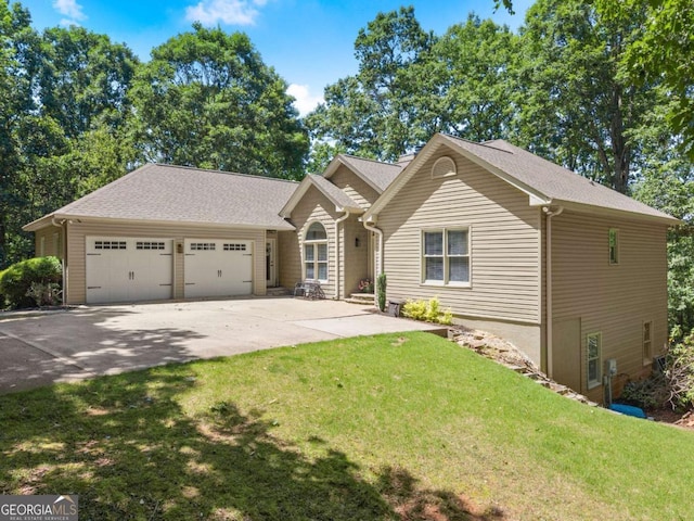 3652 Shady Oak Trl, Gainesville, GA 30506 - single story home with an attached garage, driveway, and a front yard