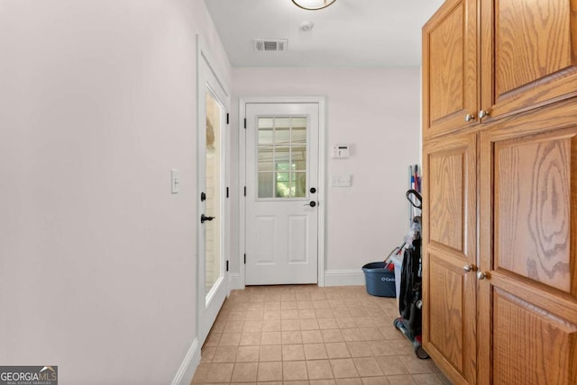 3652 Shady Oak Trl, Gainesville, GA 30506 - entryway featuring baseboards and light tile patterned floors