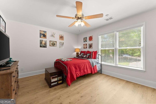 3652 Shady Oak Trl, Gainesville, GA 30506 - bedroom featuring light wood-style flooring and a ceiling fan
