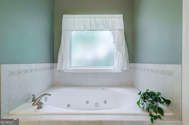 1621 White Oak Cv, Loganville, GA 30052 - bathroom featuring a whirlpool tub
