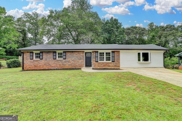 3799 Sweetbriar Cir, Lithia Springs, GA 30122 - ranch-style house with concrete driveway, a front lawn, view of wooded area, and brick siding