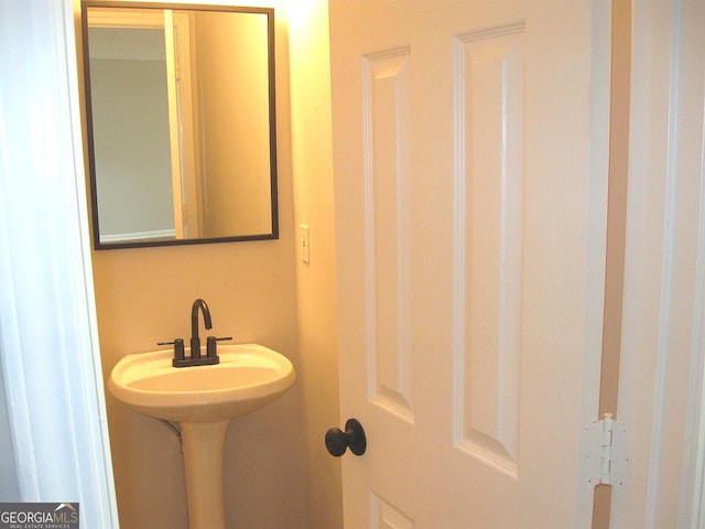 4383 Chestnut Lake Ave, Lithonia, GA 30038 - view of bathroom