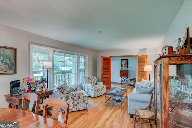 6 Greenleaf Dr SW, Rome, GA 30165 - living area with light wood finished floors