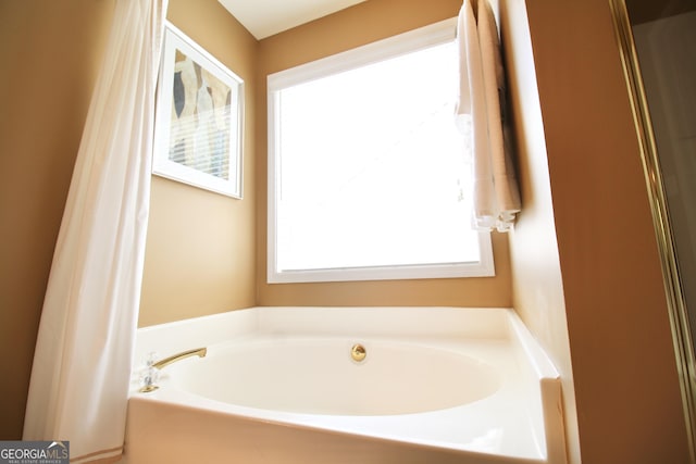 318 Ivy Manor Dr, Marietta, GA 30064 - bathroom featuring a garden tub