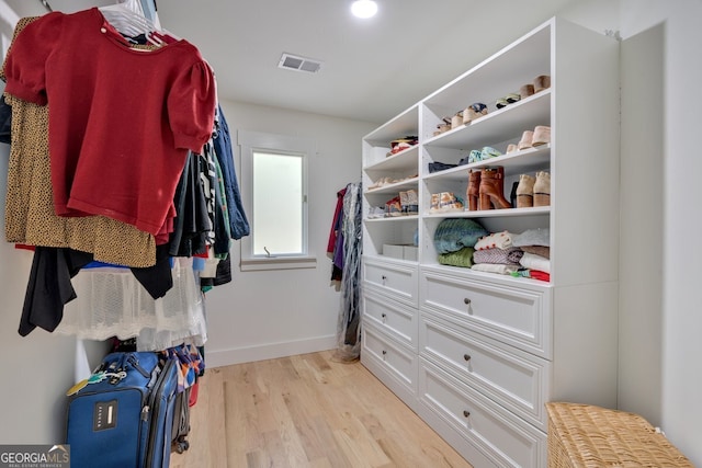 510 Watergate Ct, Roswell, GA 30076 - walk in closet featuring light wood-type flooring