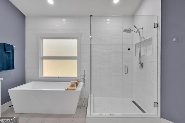 510 Watergate Ct, Roswell, GA 30076 - full bath featuring a freestanding tub, a stall shower, and recessed lighting