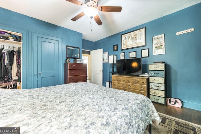 331 Corbin Ave, Macon, GA 31204 - bedroom with wood finished floors, baseboards, and a ceiling fan