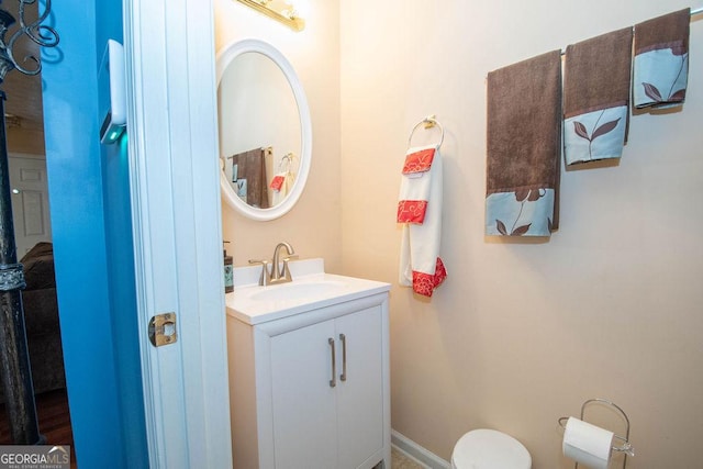 1346 Revelstoke Cv, Riverdale, GA 30296 - half bath featuring vanity and toilet