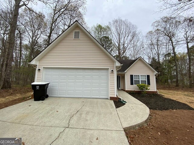 233 Winterville, Rockmart, GA 30153 - view of front facade featuring driveway