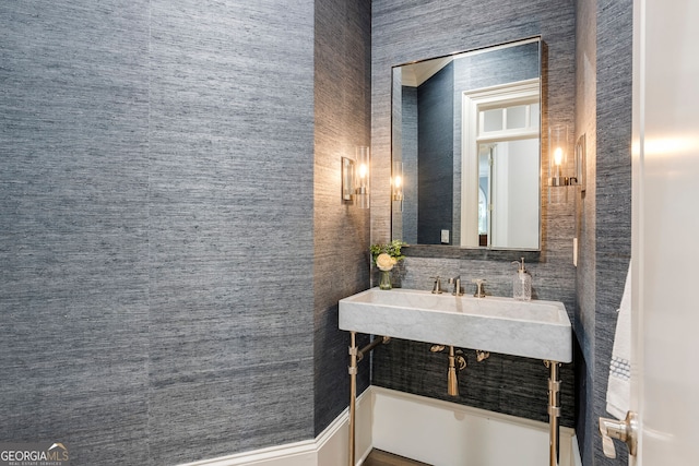 314 Caruso Ct, Sandy Springs, GA 30350 - bathroom featuring a sink