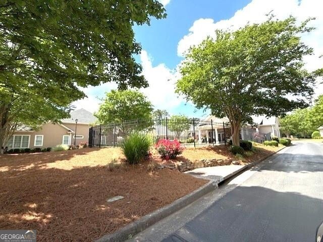 2001 Macland Square Dr Unit 11, Marietta, GA 30064 - view of yard