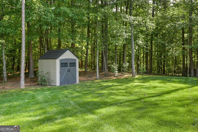 372 Abbington Way, Clarkesville, GA 30523 - view of green lawn with a view of trees